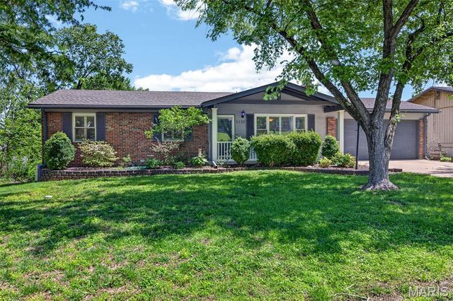1122 King Carey Drive, St Louis, MO 63146