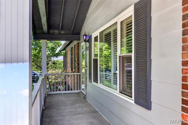 1122 King Carey Drive, St Louis, MO 63146