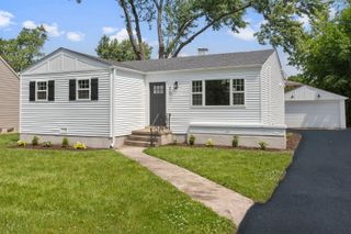 630 E Le moyne Avenue, Lombard, IL 60148