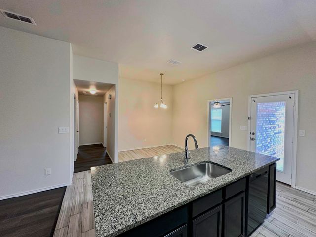 2119 140th Street, Lubbock, TX 79423