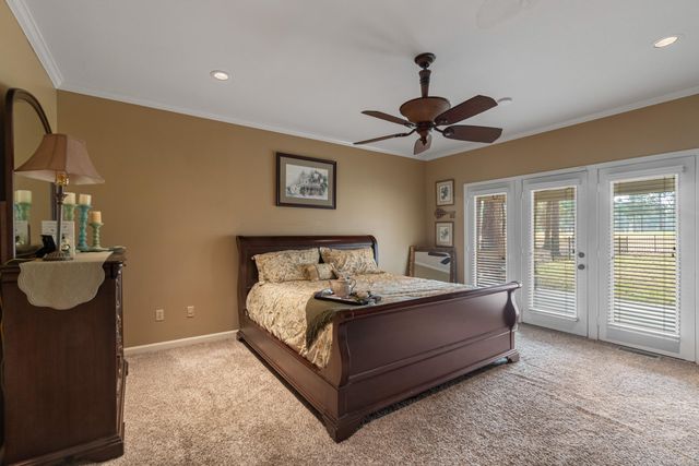 87 Fairlake Dr., Hattiesburg, MS 39402