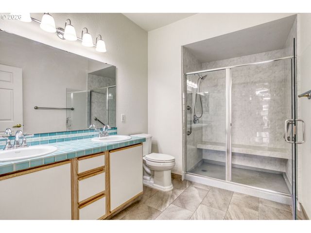 1160 Ne HORIZON Loop 1403, Hillsboro, OR 97124