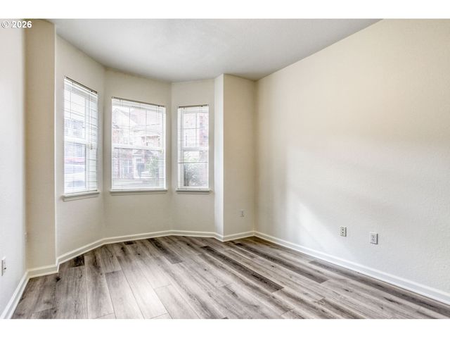 1160 Ne HORIZON Loop 1403, Hillsboro, OR 97124