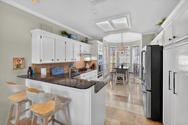 13537 PORT ROYAL Ct, Corpus Christi, TX 78418