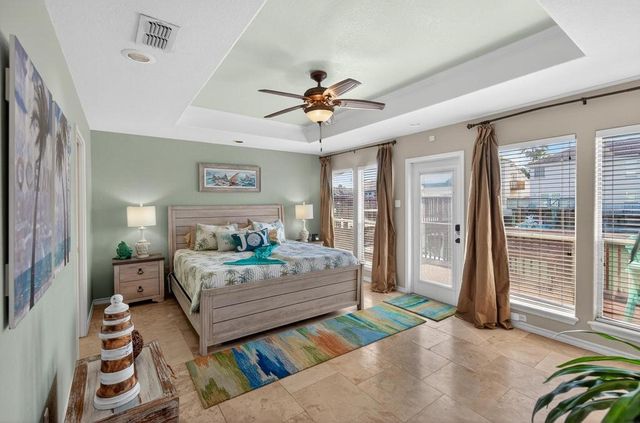 13537 PORT ROYAL Ct, Corpus Christi, TX 78418