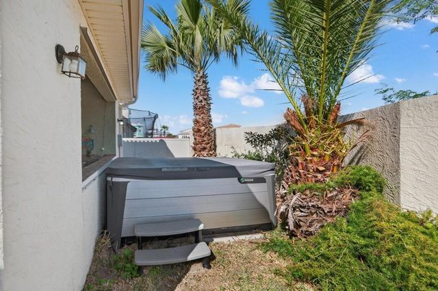 13537 PORT ROYAL Ct, Corpus Christi, TX 78418