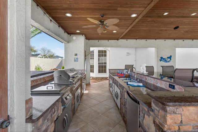 13537 PORT ROYAL Ct, Corpus Christi, TX 78418