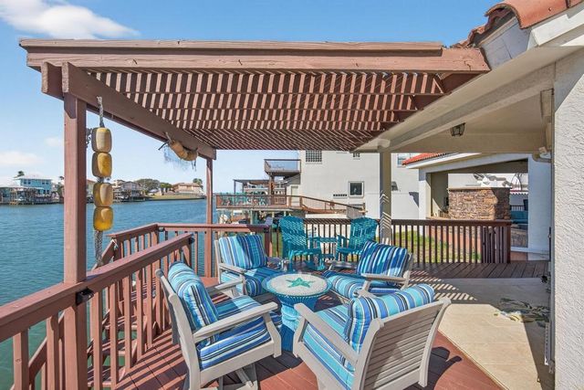 13537 PORT ROYAL Ct, Corpus Christi, TX 78418