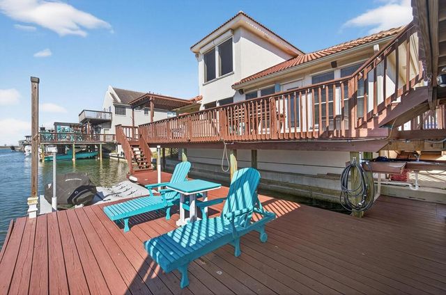 13537 PORT ROYAL Ct, Corpus Christi, TX 78418