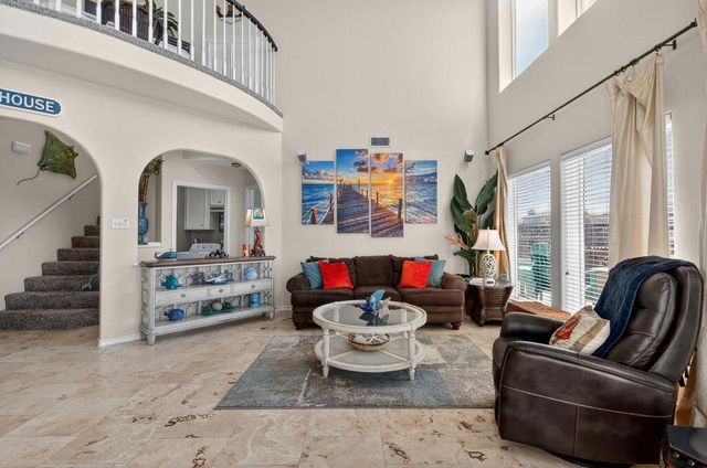 13537 PORT ROYAL Ct, Corpus Christi, TX 78418