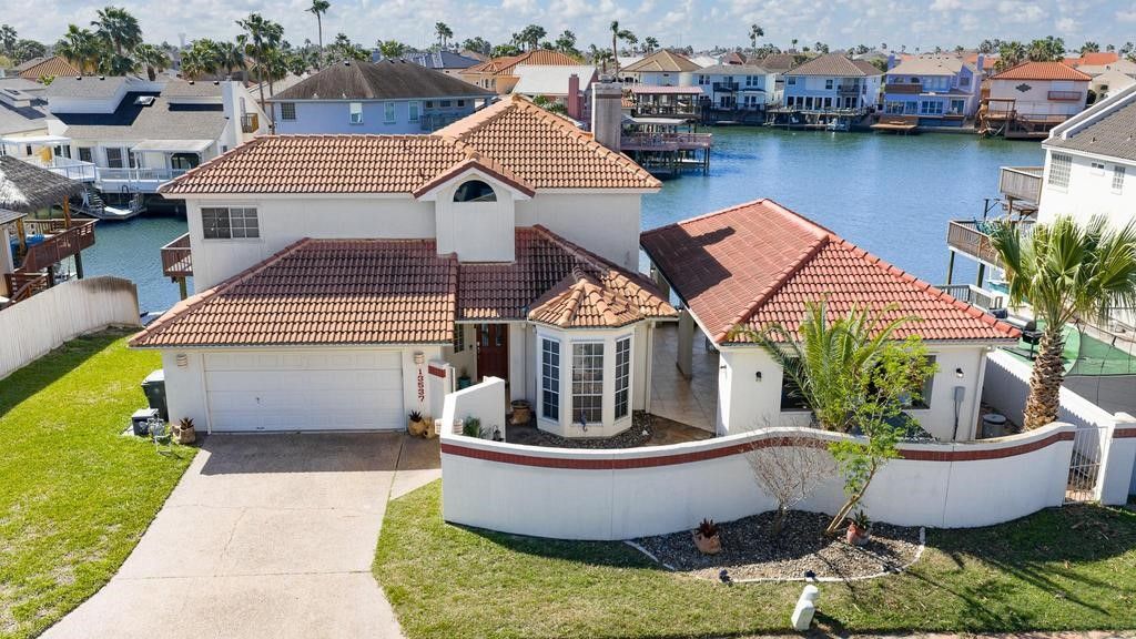 13537 PORT ROYAL Ct, Corpus Christi, TX 78418 — photo 2