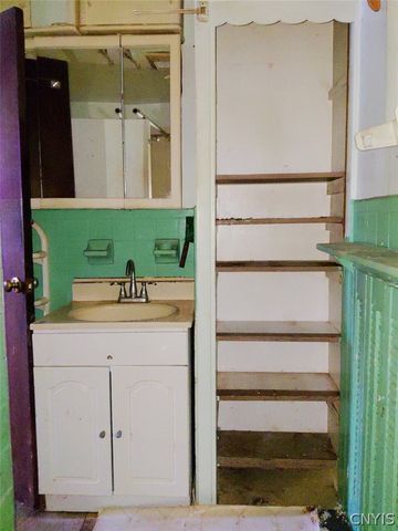 3613 Bonstead Road, Clay, NY 13041