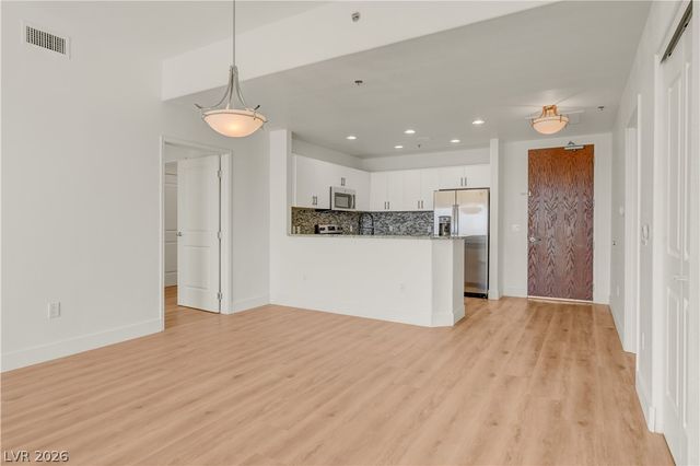 8255 LAS VEGAS Boulevard 618, Las Vegas, NV 89123