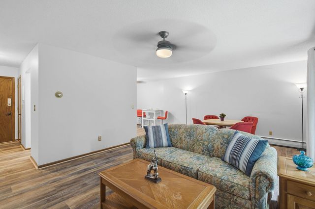 255 Westview Drive 308, West Saint Paul, MN 55118