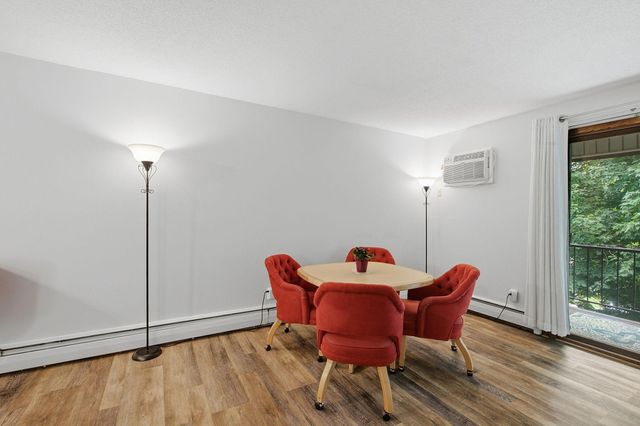255 Westview Drive 308, West Saint Paul, MN 55118