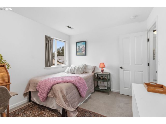 373 Camrin Loop, Creswell, OR 97426