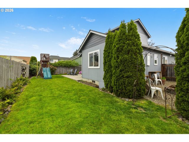 373 Camrin Loop, Creswell, OR 97426