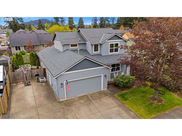 373 Camrin Loop, Creswell, OR 97426