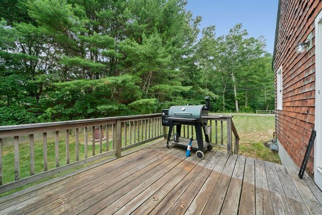 190 Monroe St, Pembroke, MA 02359