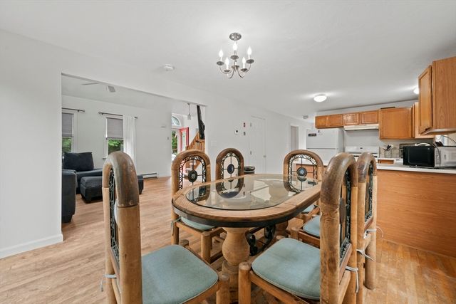 190 Monroe St, Pembroke, MA 02359