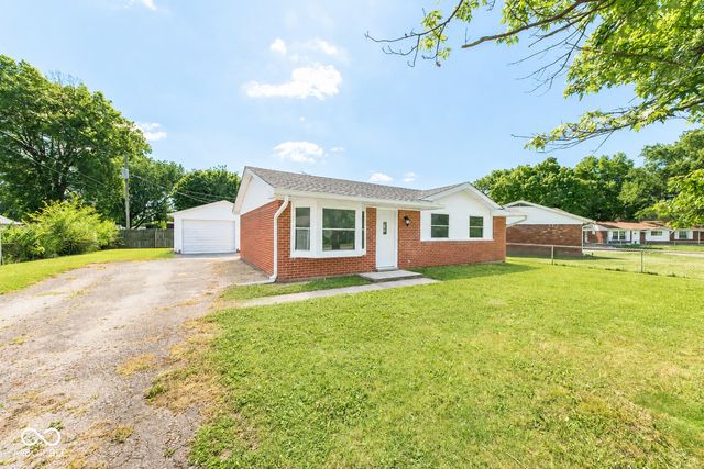 1215 N Gladstone Avenue, Columbus, IN 47201