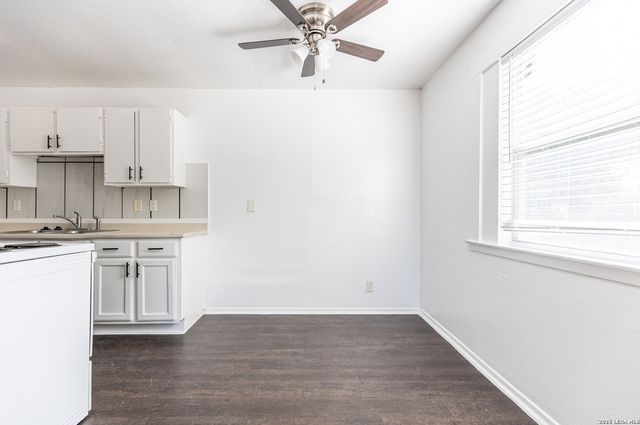 7115 Glen Ter Apt 3, San Antonio, TX 78239