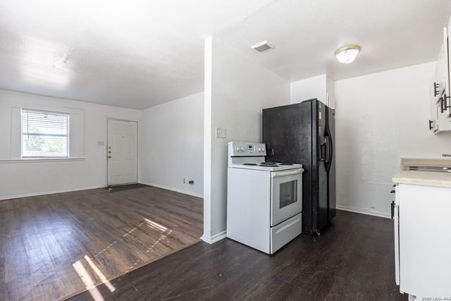 7115 Glen Ter Apt 3, San Antonio, TX 78239