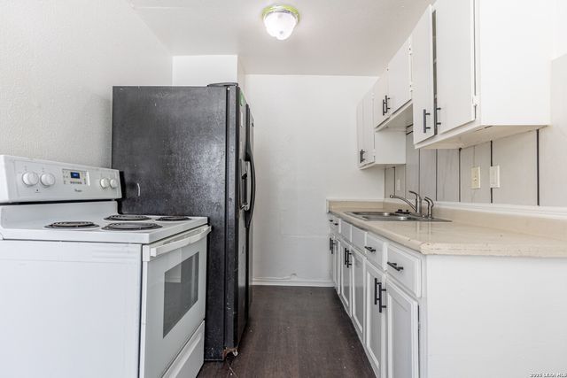 7115 Glen Ter Apt 3, San Antonio, TX 78239