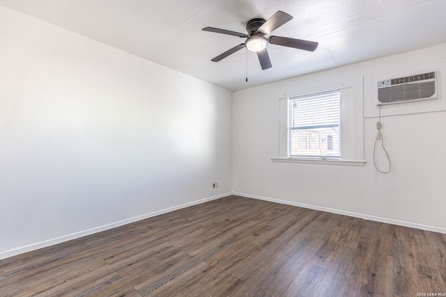 7115 Glen Ter Apt 3, San Antonio, TX 78239