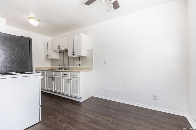 7115 Glen Ter Apt 3, San Antonio, TX 78239