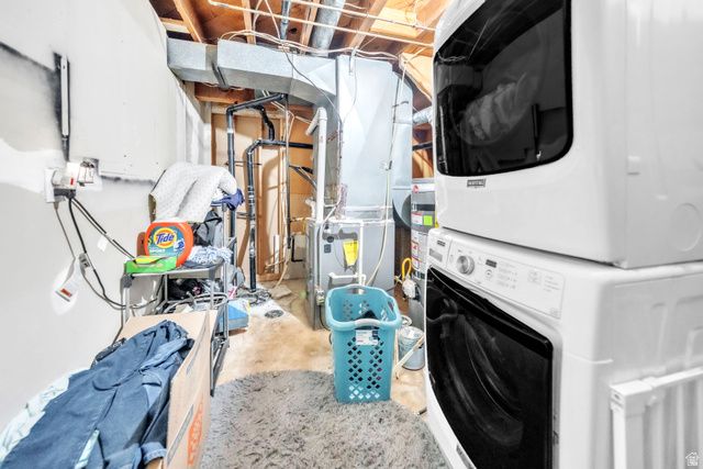 1198 N 3000 W, Clinton, UT 84015