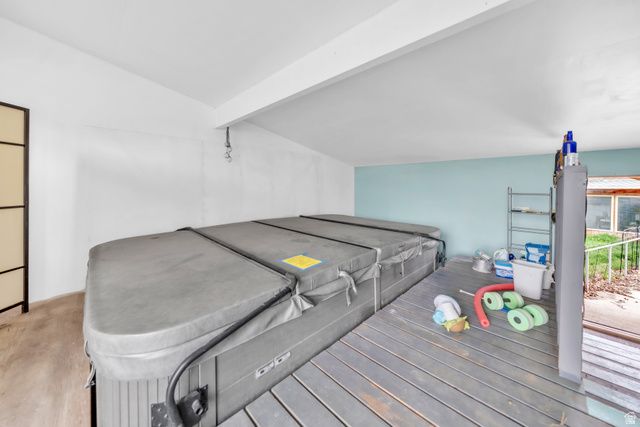 1198 N 3000 W, Clinton, UT 84015