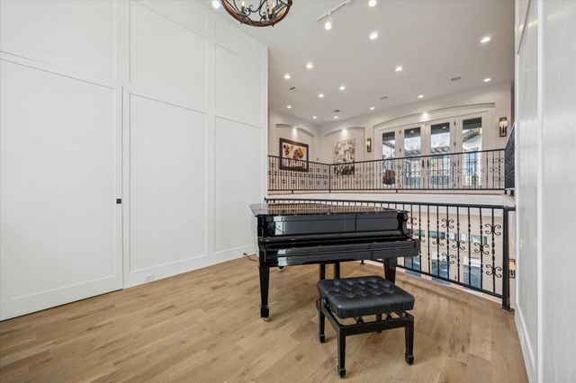 430 Fenn Street, Houston, TX 77018