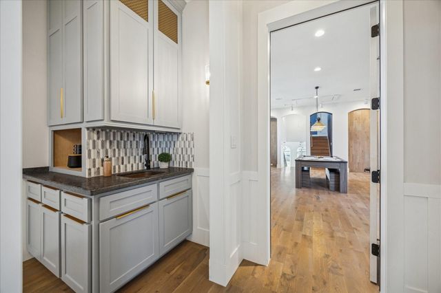 430 Fenn Street, Houston, TX 77018