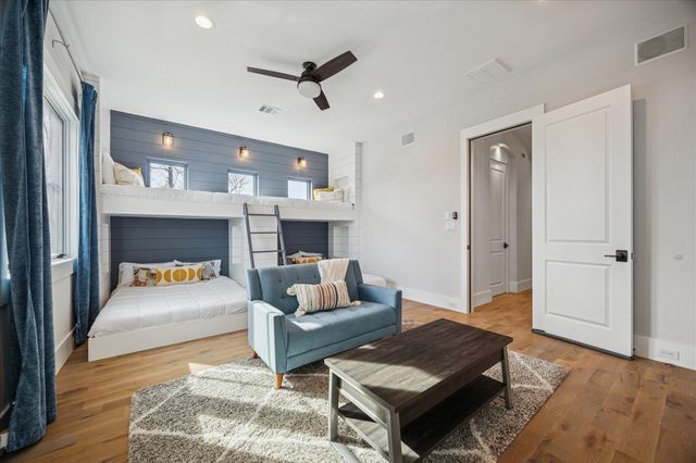 430 Fenn Street, Houston, TX 77018