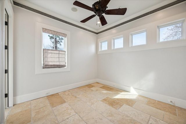 430 Fenn Street, Houston, TX 77018