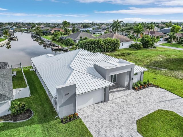 2207 SW 32TH ST, Cape Coral, FL 33914