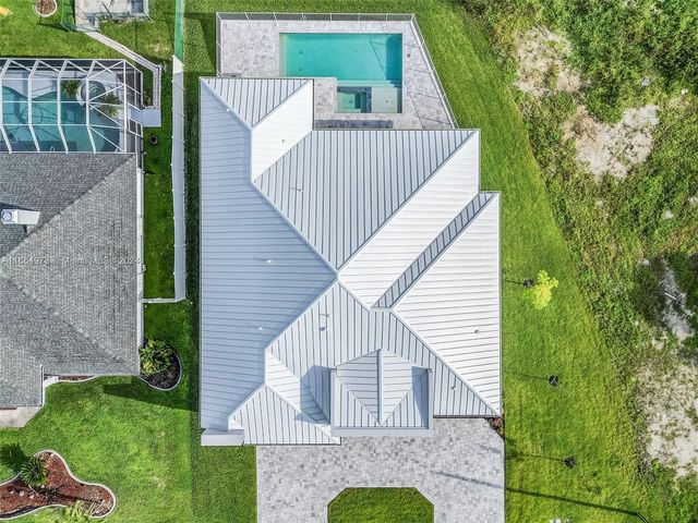 2207 SW 32TH ST, Cape Coral, FL 33914