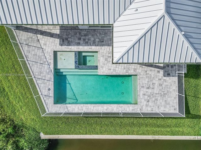 2207 SW 32TH ST, Cape Coral, FL 33914