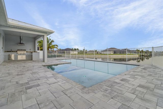 2207 SW 32TH ST, Cape Coral, FL 33914