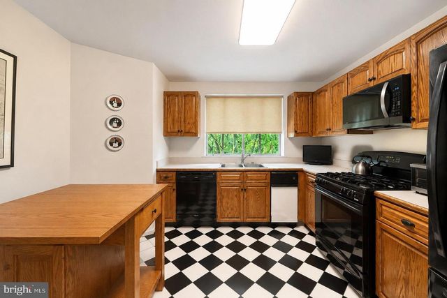 460 SAYRE DR, Princeton, NJ 08540