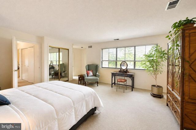 460 SAYRE DR, Princeton, NJ 08540