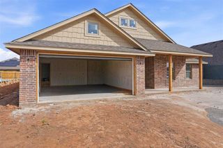 207 Pine Ave, Cache, OK 73527