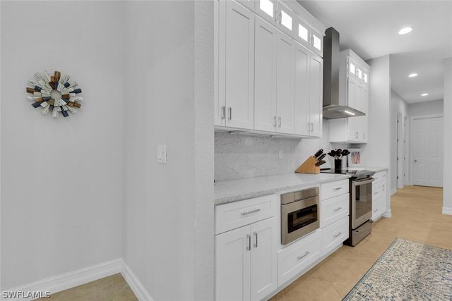 590 110th AVE N, Naples, FL 34108