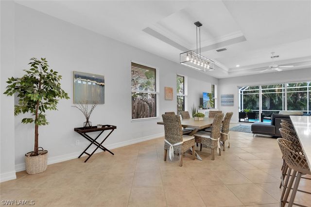 590 110th AVE N, Naples, FL 34108