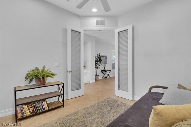 590 110th AVE N, Naples, FL 34108