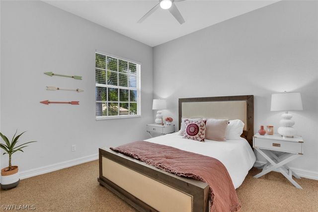 590 110th AVE N, Naples, FL 34108