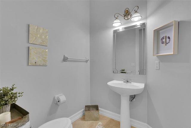 590 110th AVE N, Naples, FL 34108