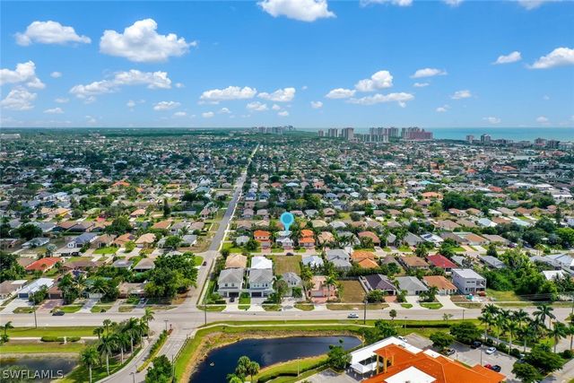 590 110th AVE N, Naples, FL 34108