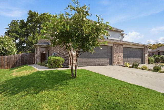 809 Jameson Street, Weatherford, TX 76086